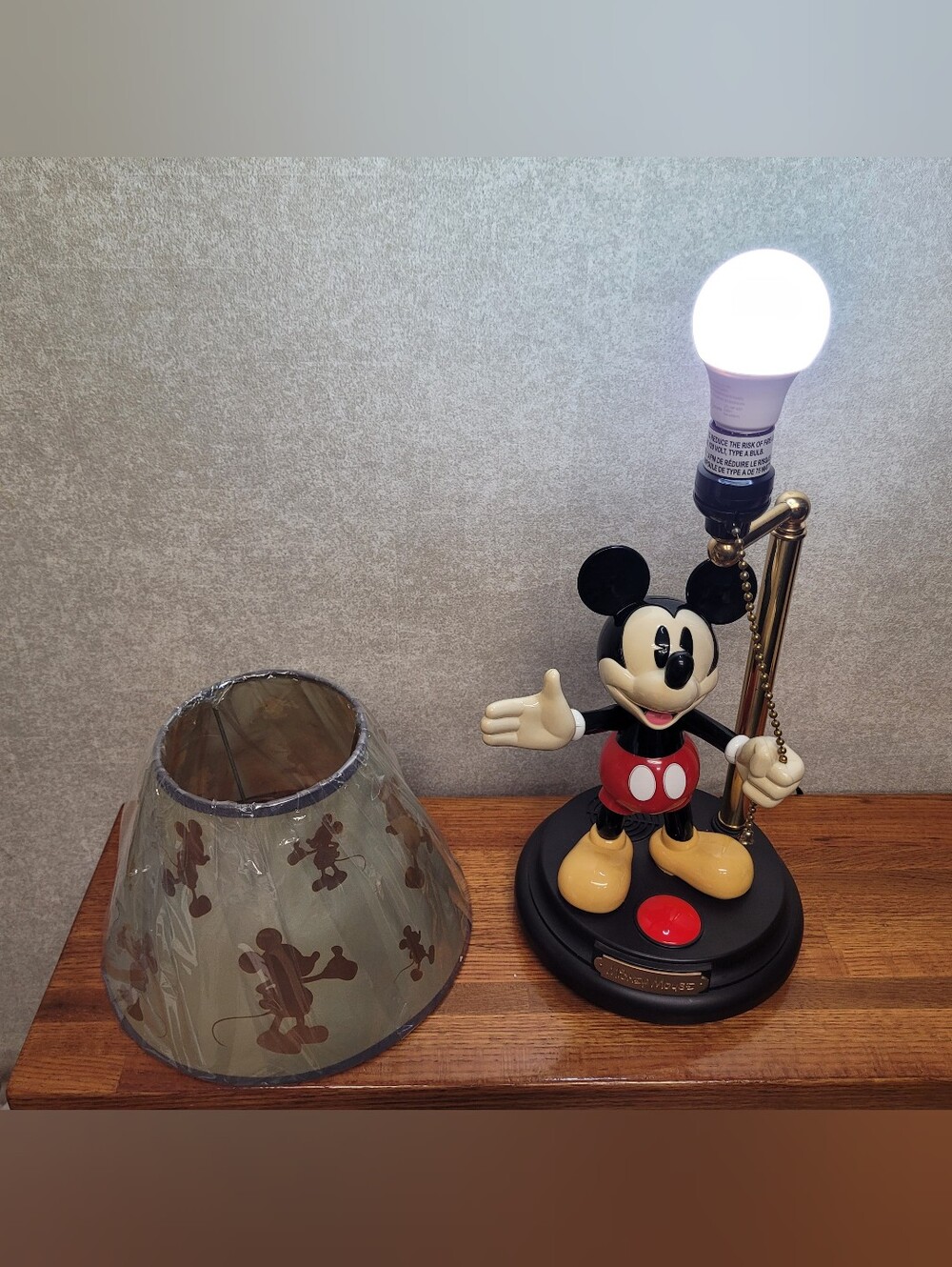 Vintage Disney Mickey Mouse Animated Talking Lamp King America NWT - Picture 6 of 15